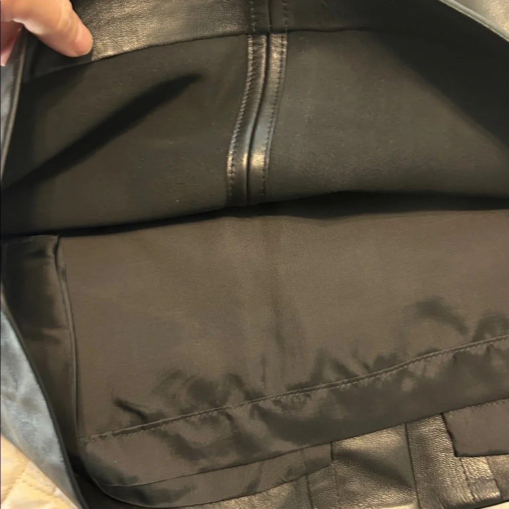 ESCADA 100% Lamb Nappa Leather Skirt – Size 34 (Approx. US 2/4) - Picture 4 of 7